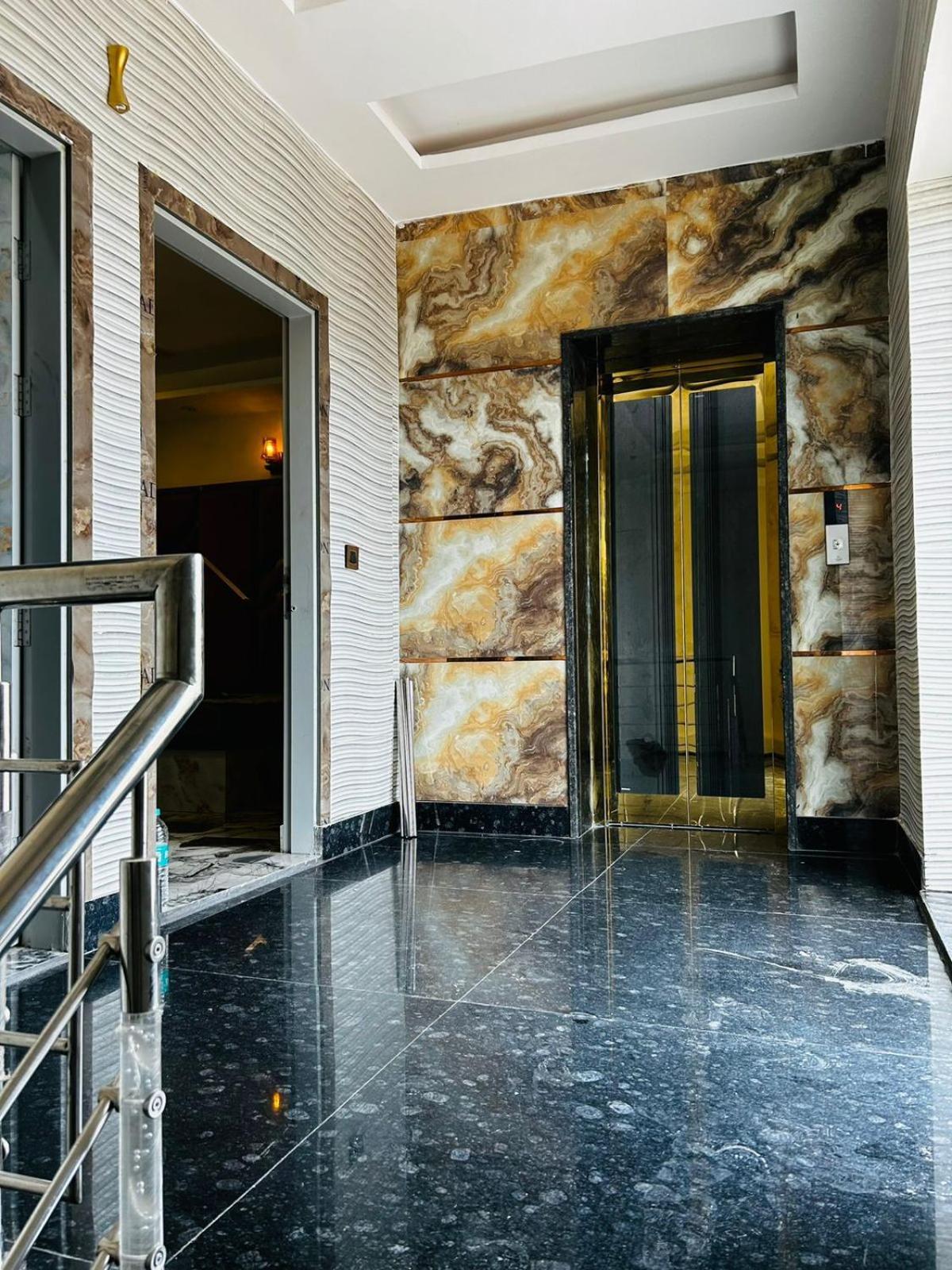Vibe Communal Living Gurgaon Exterior foto